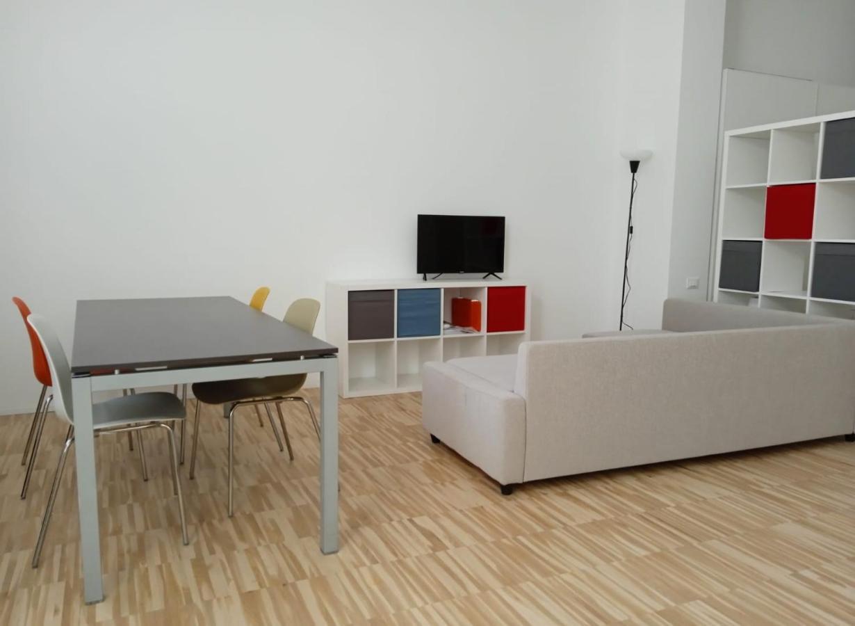 Open Space3 D'Apulia 11 Appartement Milaan Buitenkant foto