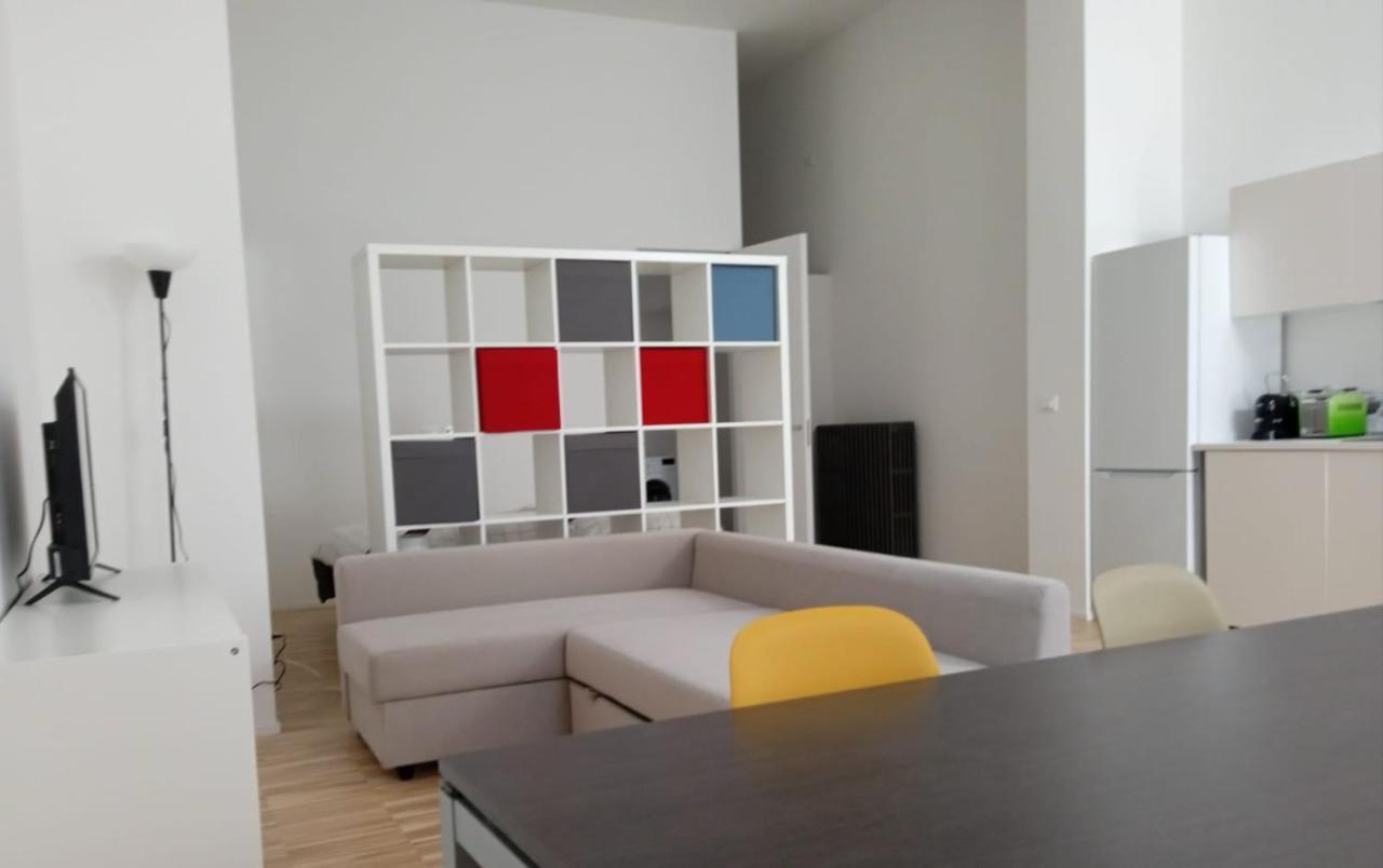Open Space3 D'Apulia 11 Appartement Milaan Buitenkant foto